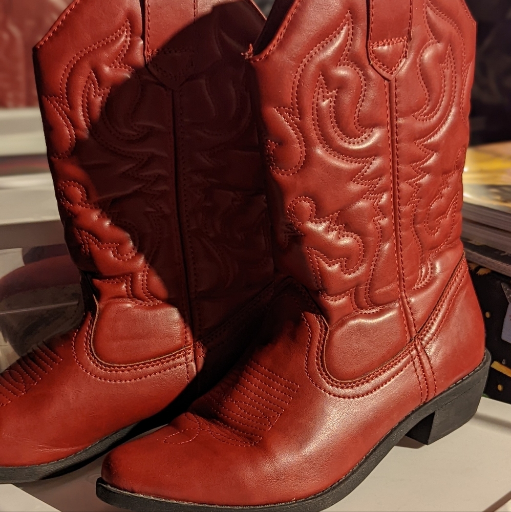 Red Western Cowgirl / Cowboy Boots